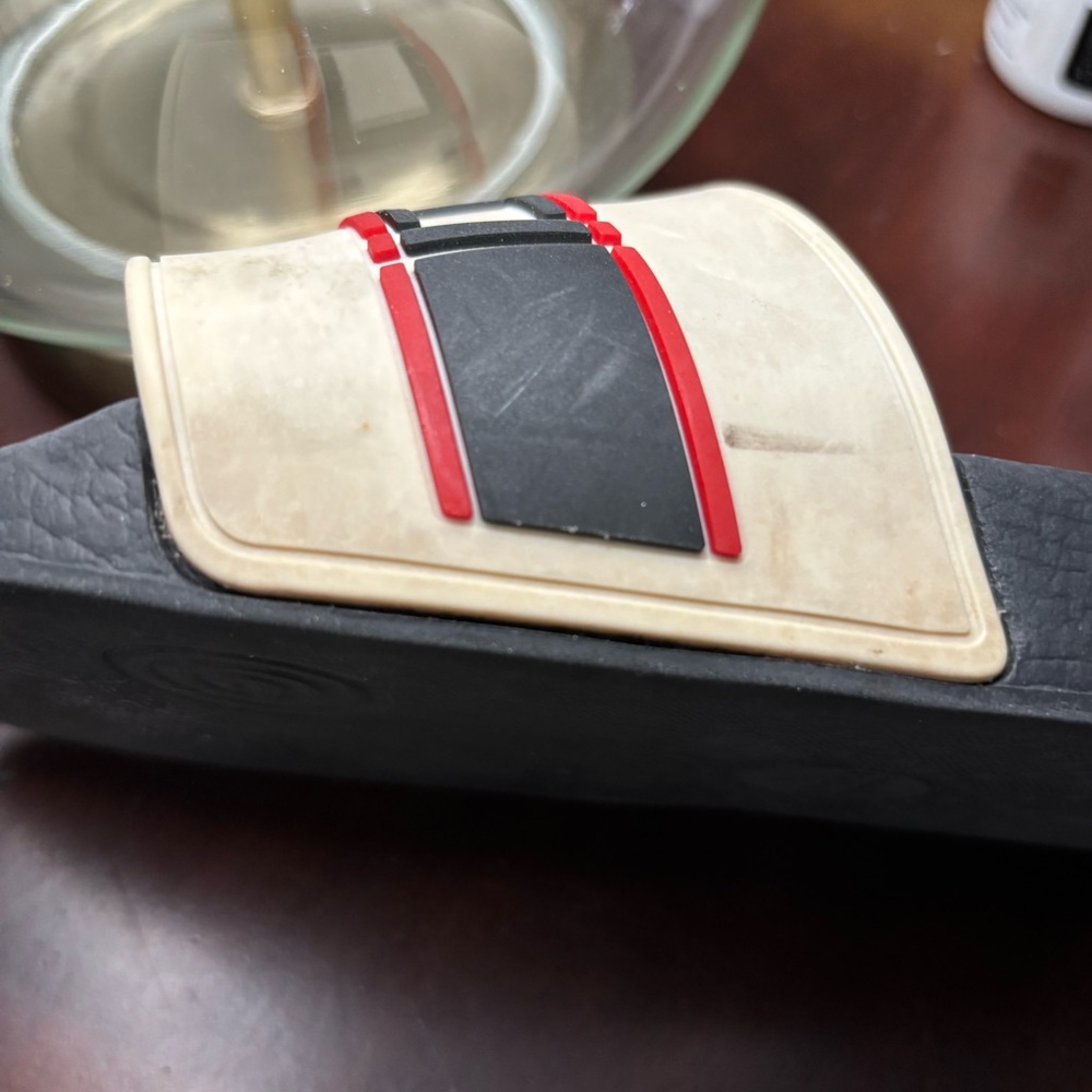 Gucci Men’s White & Black Stripe Rubber Slide Sandal - Picture 5 of 6